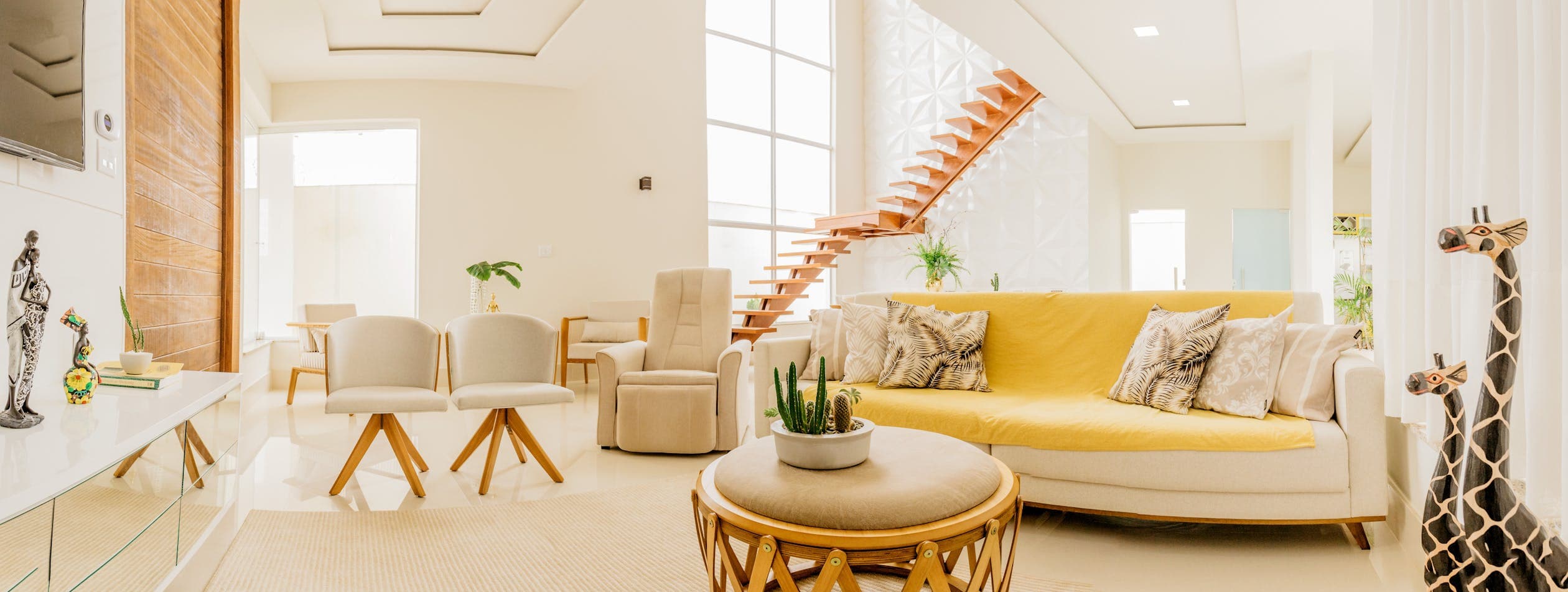 Professional cleaning team at work in a Westchester County home